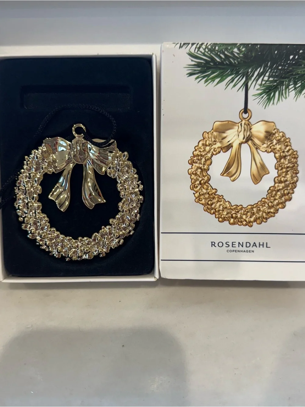 Gold Tone Ribbon Christmas Wreath Metal Ornament Karen Blixens Jul Elegant